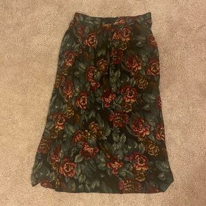 Koret Vintage Dark Floral Skirt